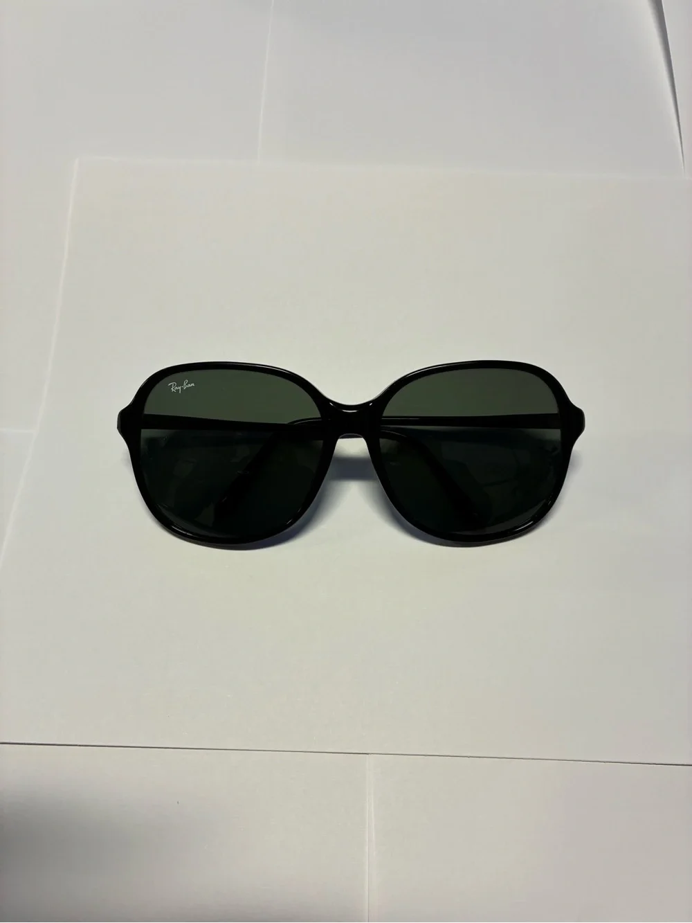 Ray-Ban Women's Black Frame with Dark Lenses Sunglasses made in France